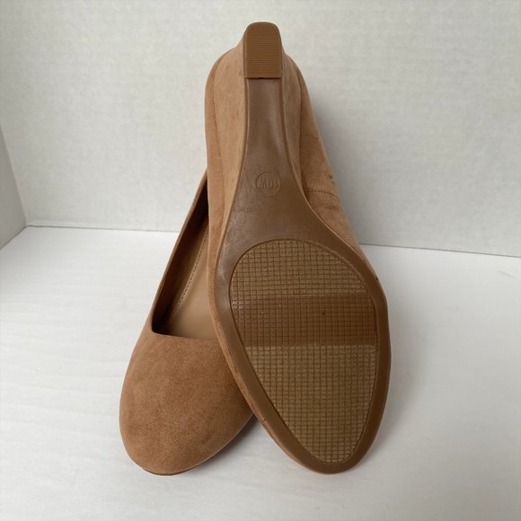 A.N.D EA WY NUDE FAUX SUEDE HEELS PUMPS IN SIZE 10 - Picture 3 of 7